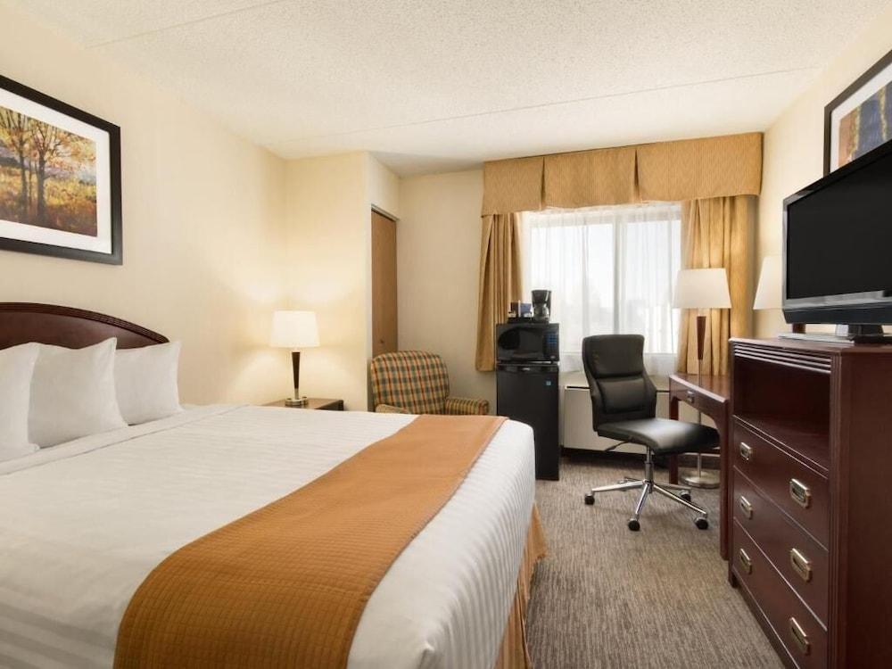 Emerald Hotel & Suites Calgary Airport Eksteriør billede