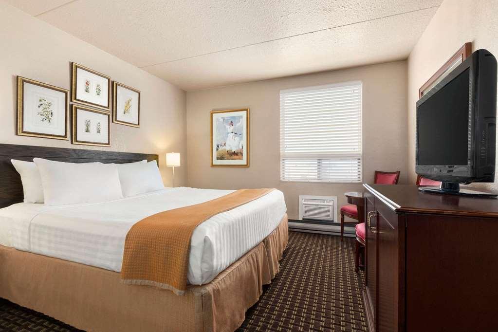Emerald Hotel & Suites Calgary Airport Eksteriør billede