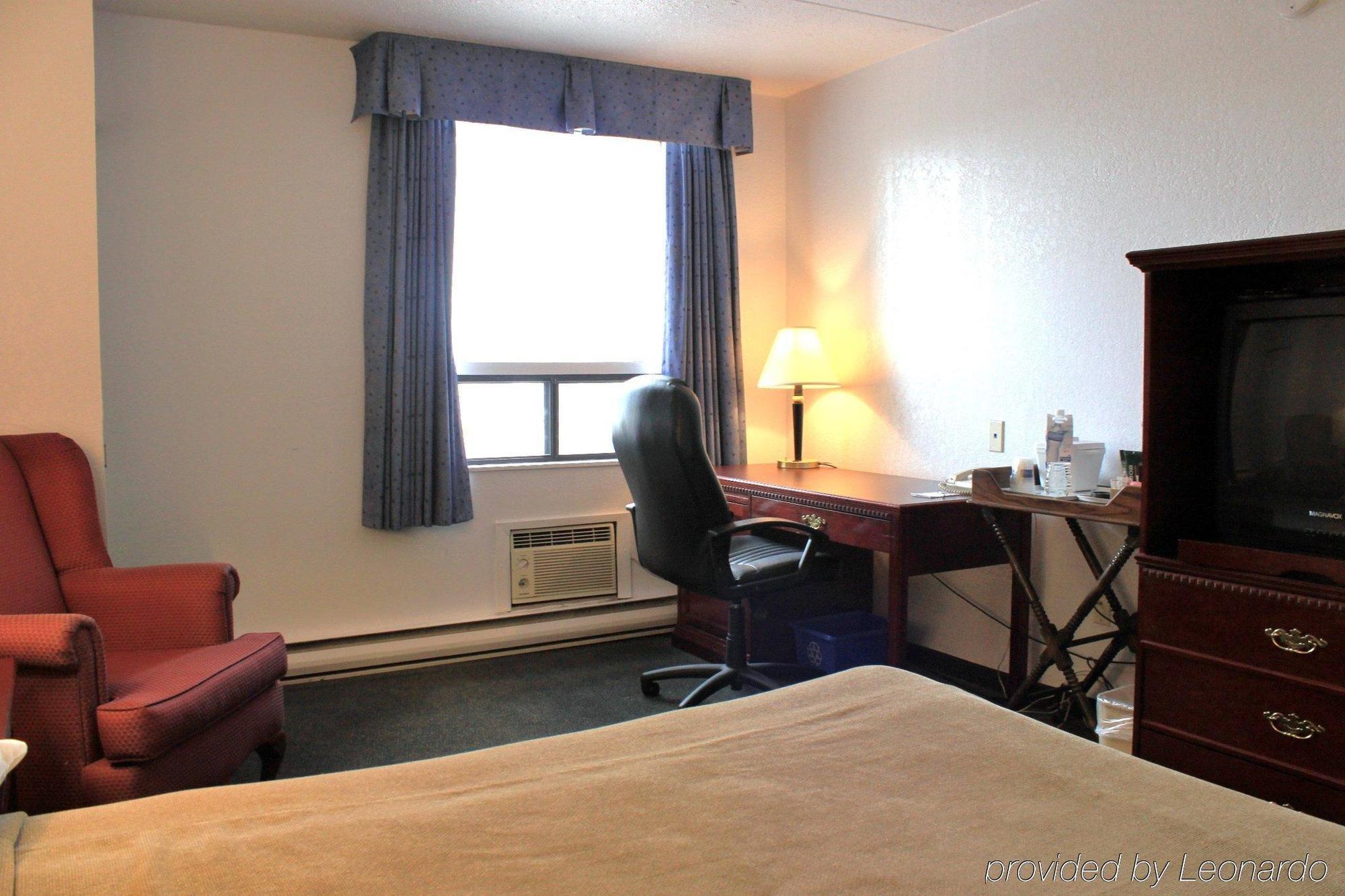 Emerald Hotel & Suites Calgary Airport Værelse billede