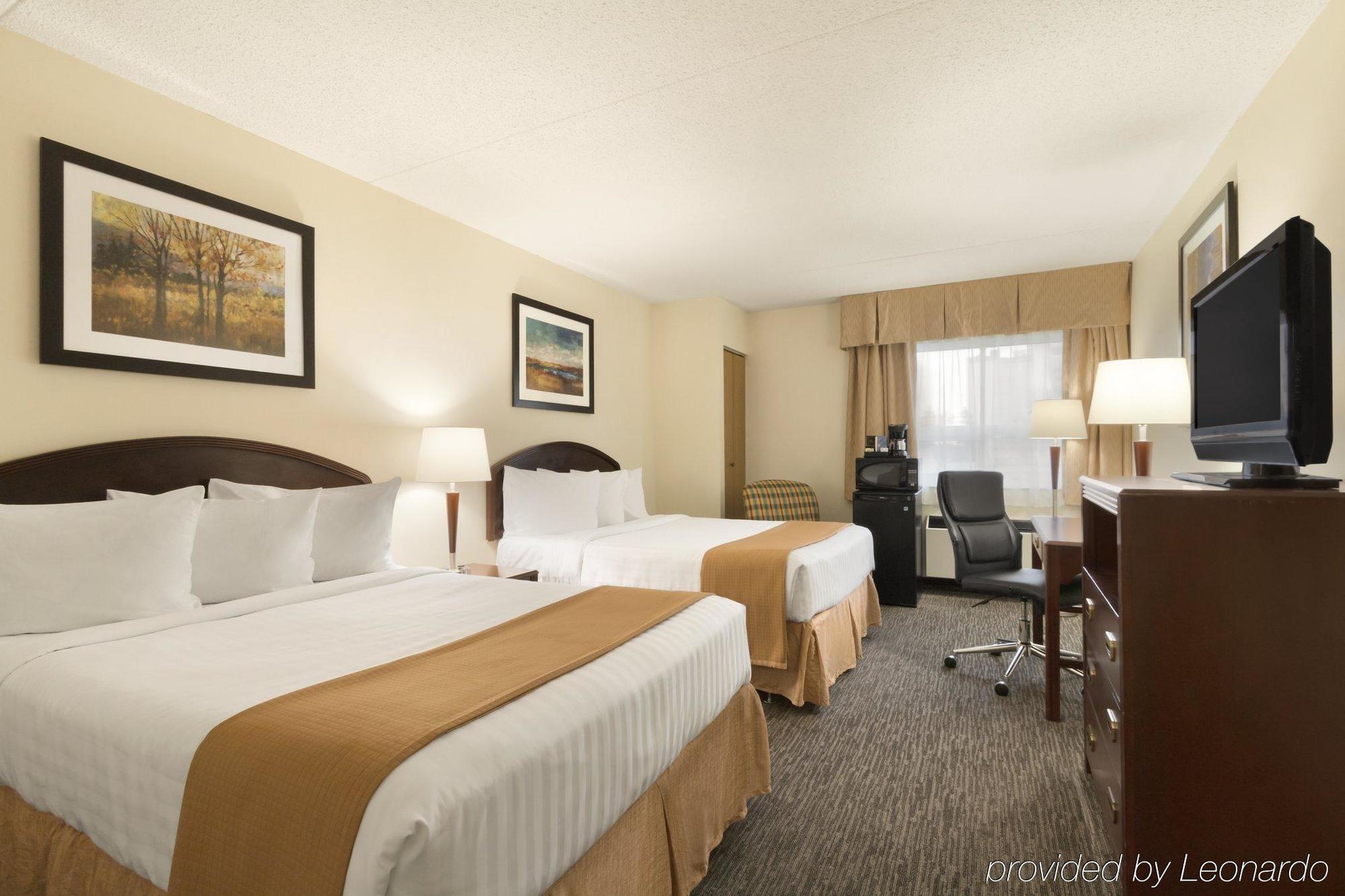 Emerald Hotel & Suites Calgary Airport Eksteriør billede