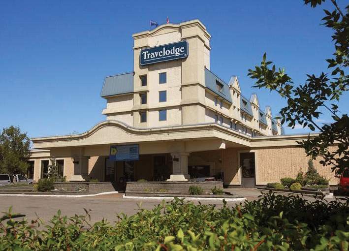 Emerald Hotel & Suites Calgary Airport Eksteriør billede