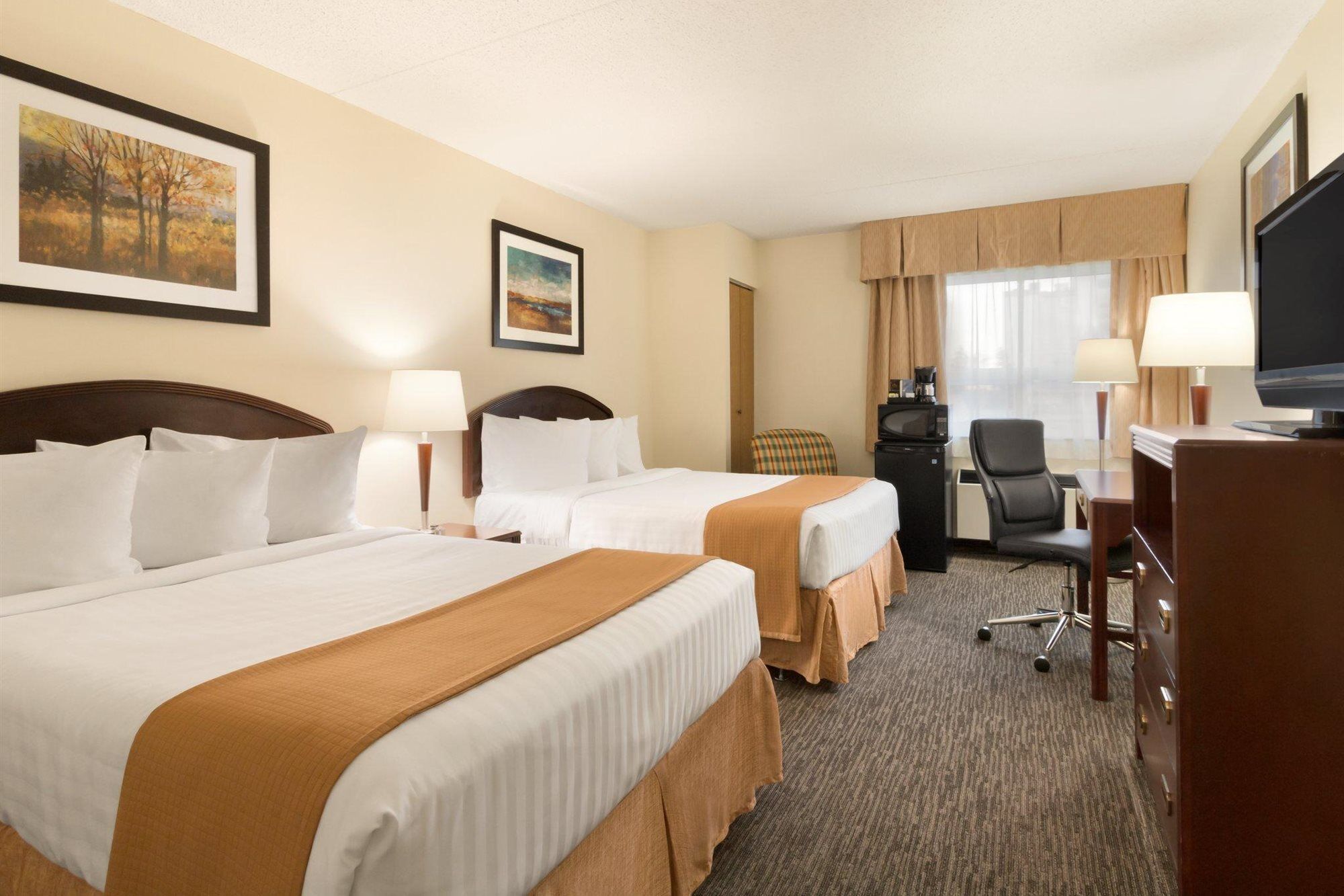 Emerald Hotel & Suites Calgary Airport Eksteriør billede